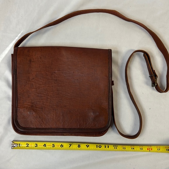 Unbranded Handbags - Vintage Leather Messenger Bag